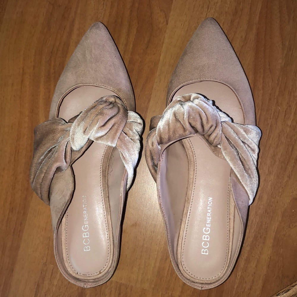 BCBG flats